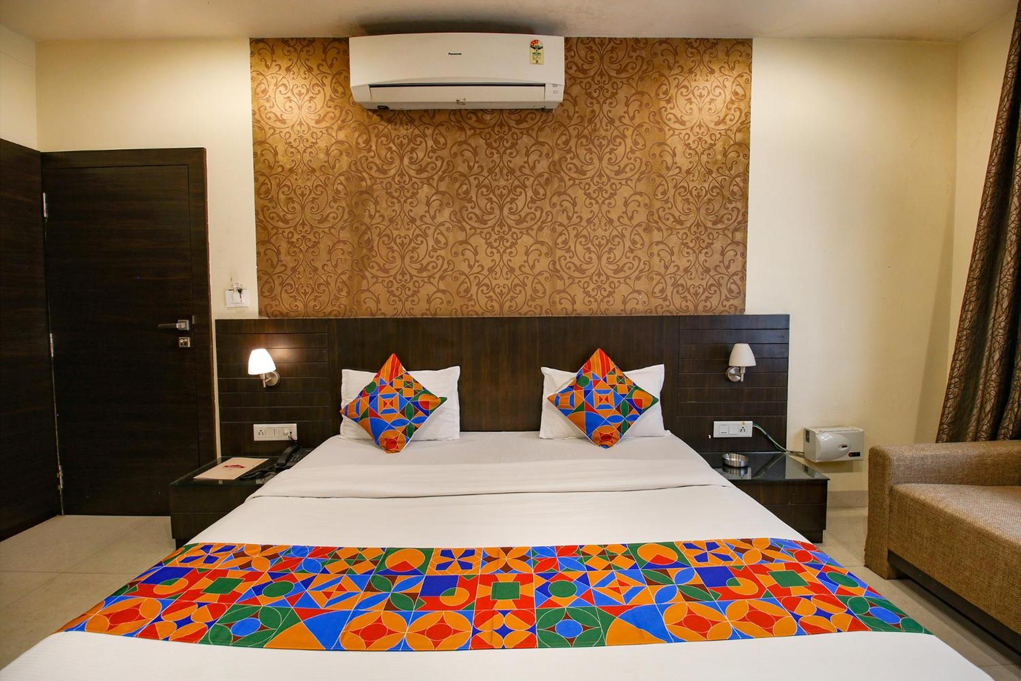 Hotel Regency Bhopál Kültér fotó
